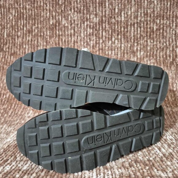 Calvin Klein Athletic Running shoes, dark brown logo print, like new 7m - Picture 2 of 2